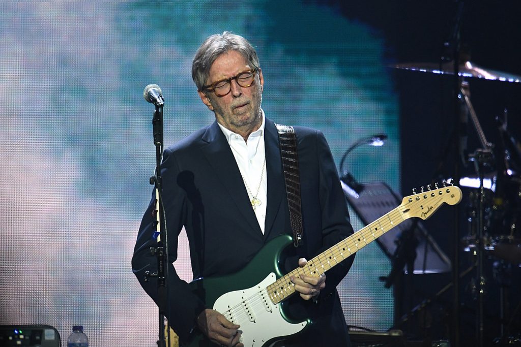 Eric Clapton: People who have been vaccinated are victims of mass hypnosis