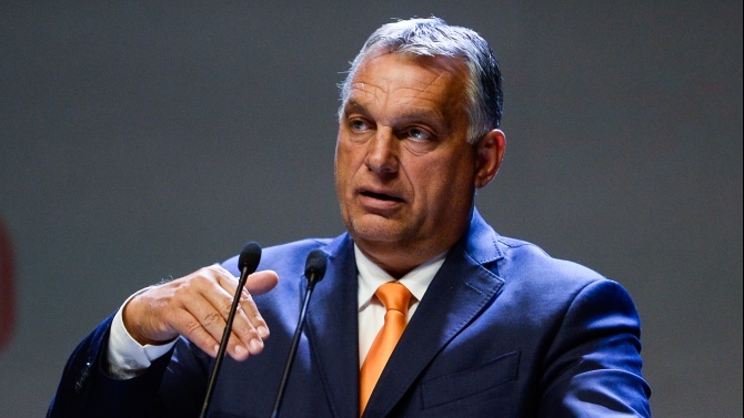 Orban warns that the West is being subjected to “suicidal waves” of decline